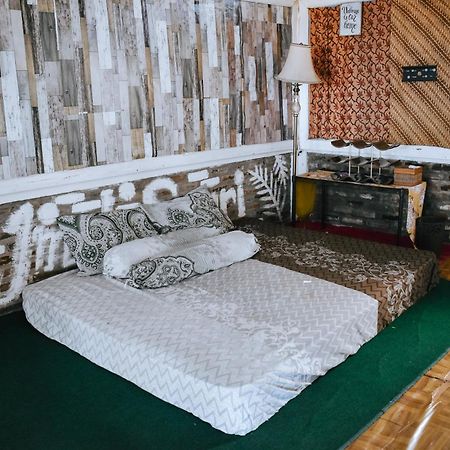 Imah Seuri By Kaya Rooms Tutugan Exterior foto